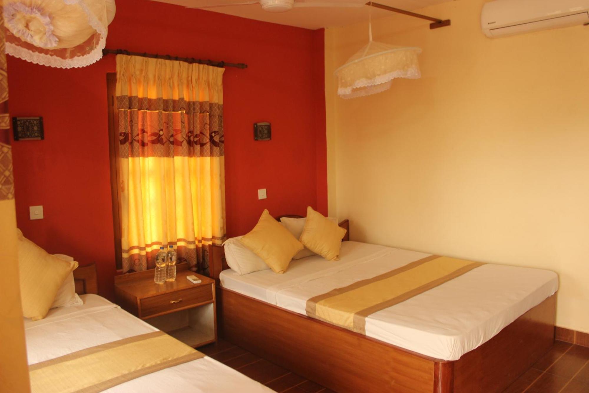 Jungle Wildlife Camp Sauraha Quarto foto
