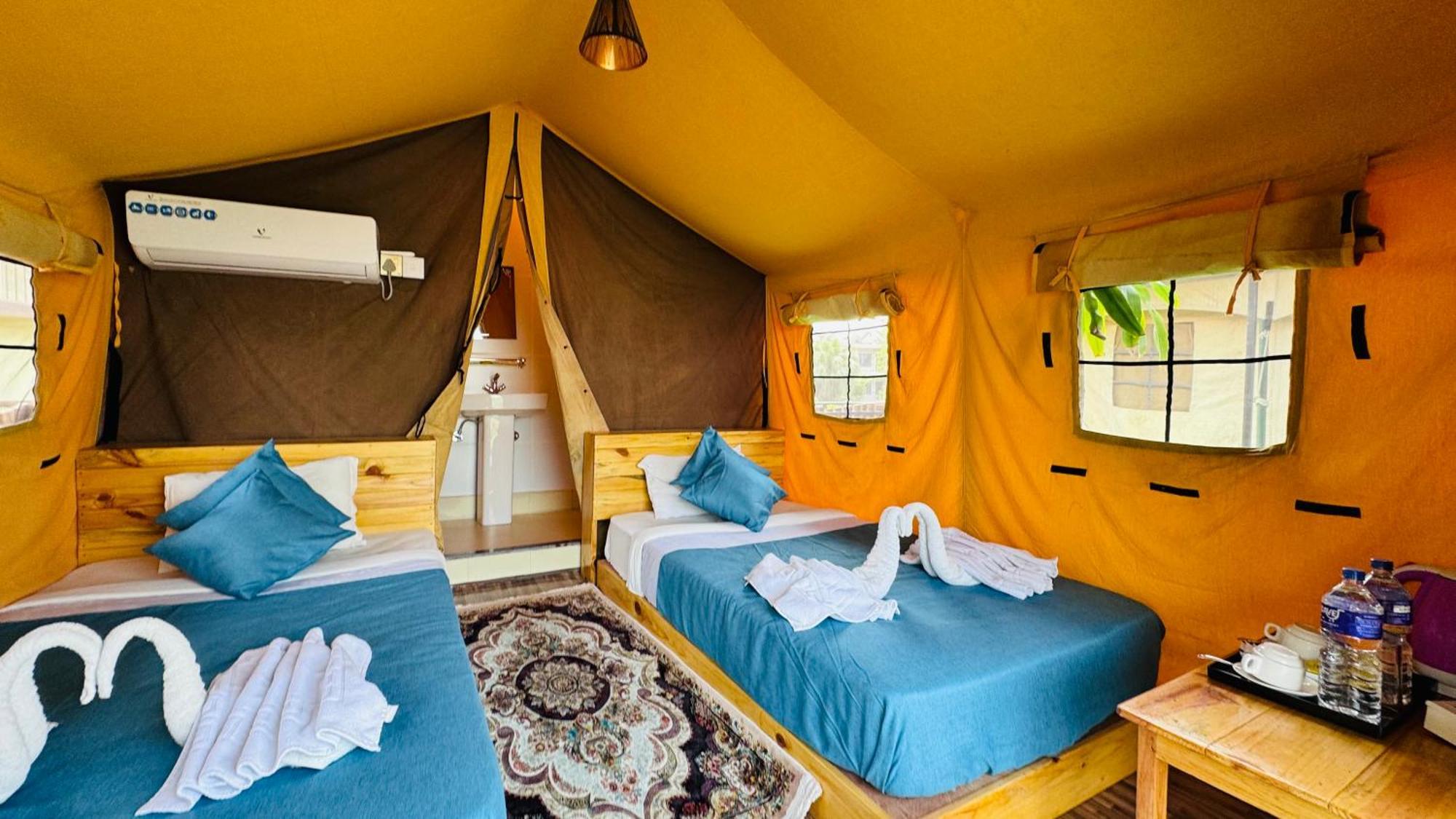 Jungle Wildlife Camp Sauraha Exterior foto