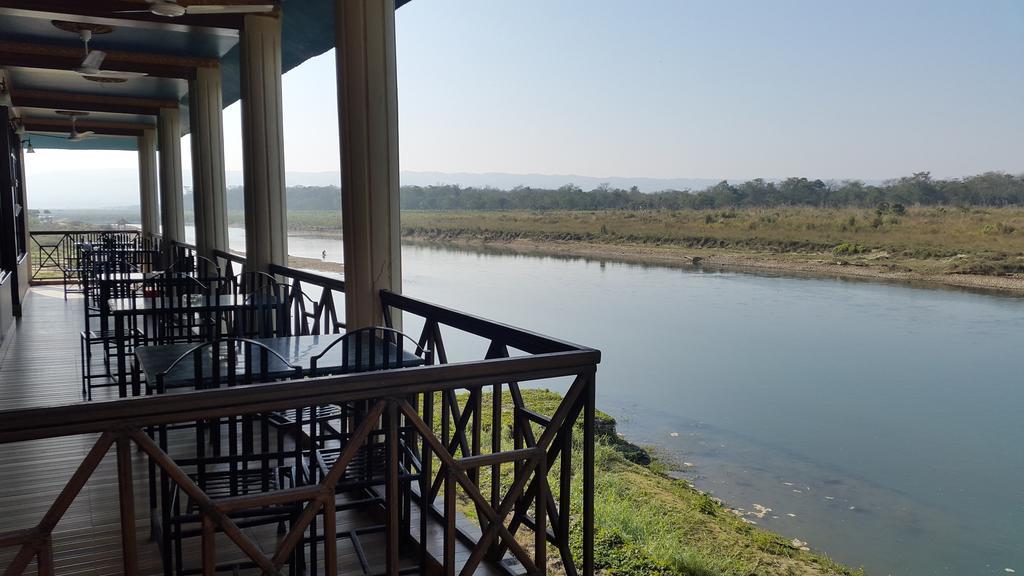 Jungle Wildlife Camp Sauraha Exterior foto