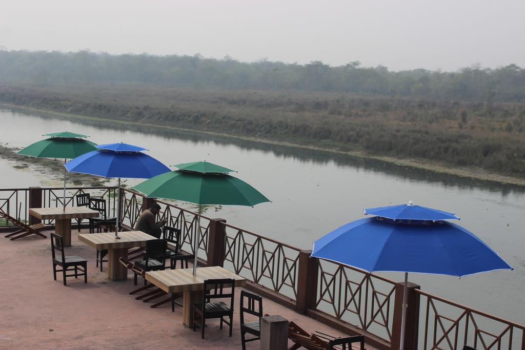 Jungle Wildlife Camp Sauraha Exterior foto