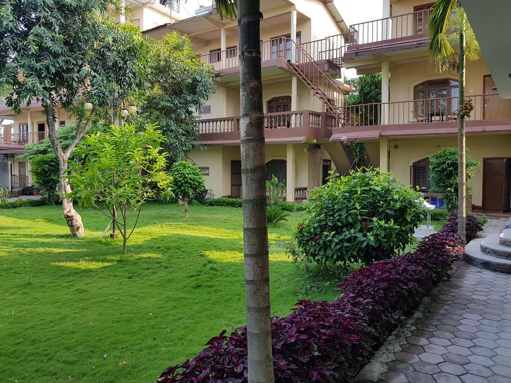 Jungle Wildlife Camp Sauraha Exterior foto