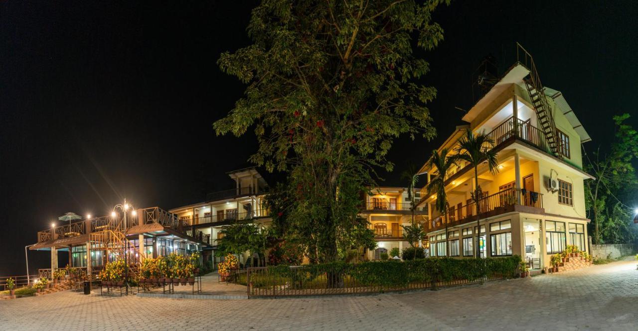 Jungle Wildlife Camp Sauraha Exterior foto